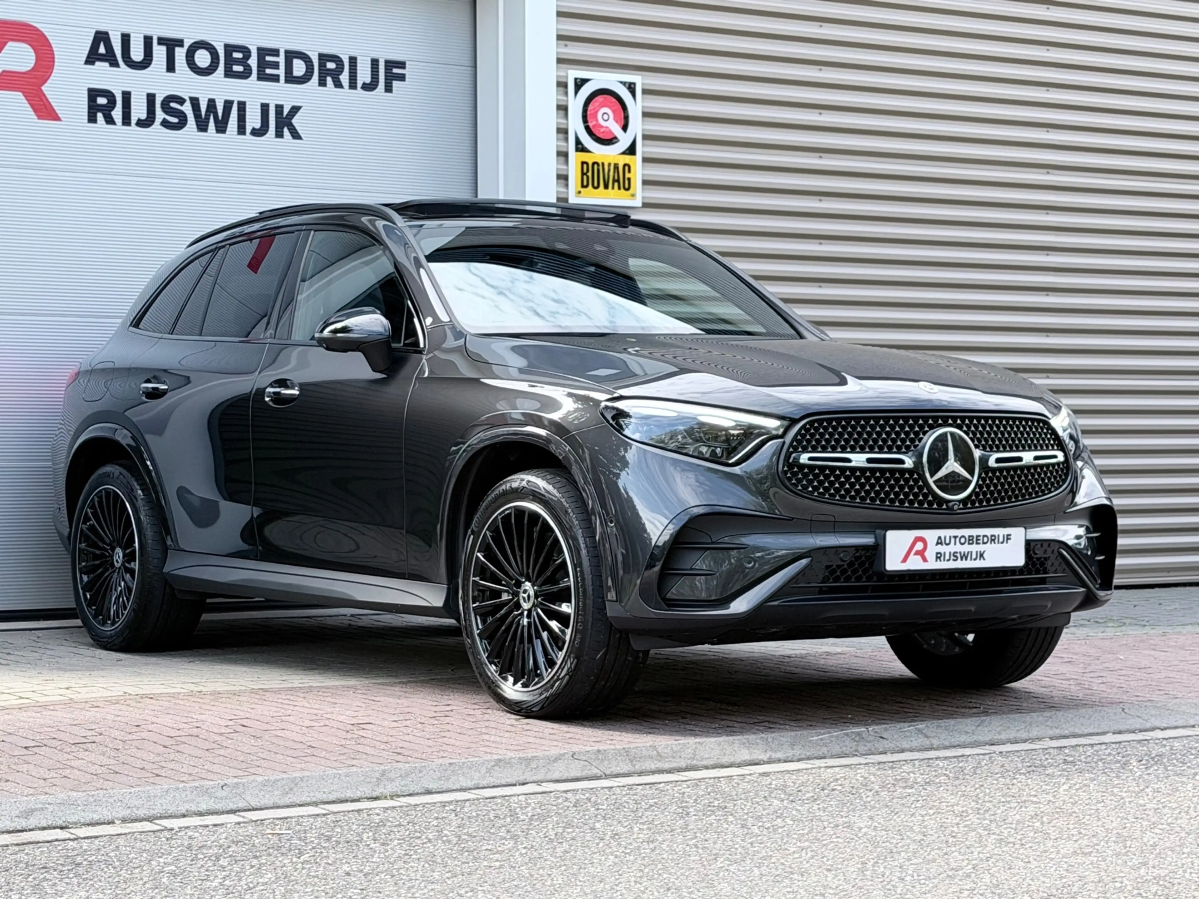 Mercedes-Benz GLC 400 400e 4MATIC AMG Pano/Memory/Burmester — photo 8