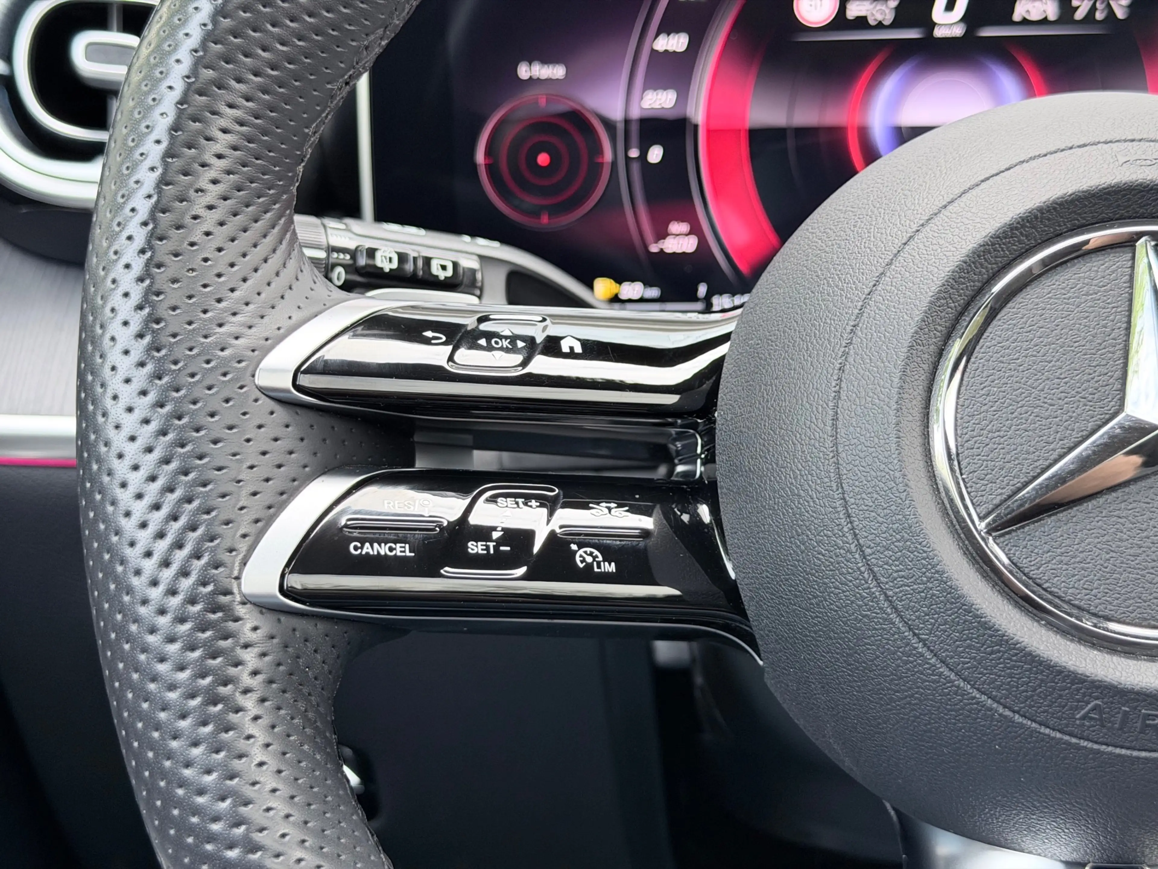 Mercedes-Benz GLC 400 400e 4MATIC AMG Pano/Memory/Burmester — photo 17