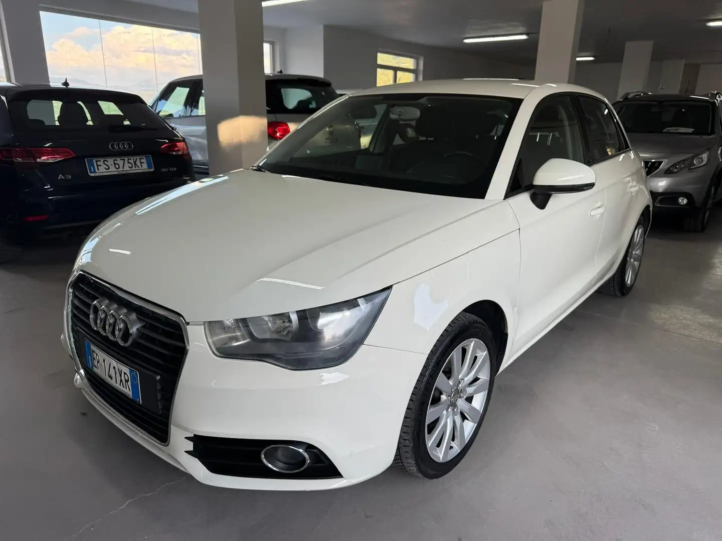 Audi A1 A1 I 2010 Sportback Sportback 1.6 tdi Ambitio 90cv Blanc - 1
