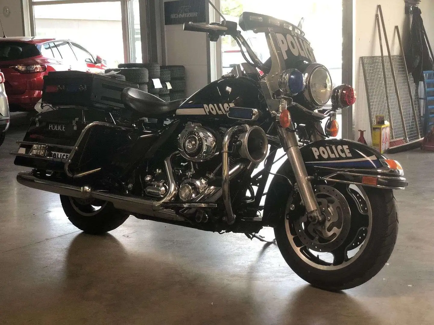 Harley-Davidson Road King FL 2 Police Zwart - 2