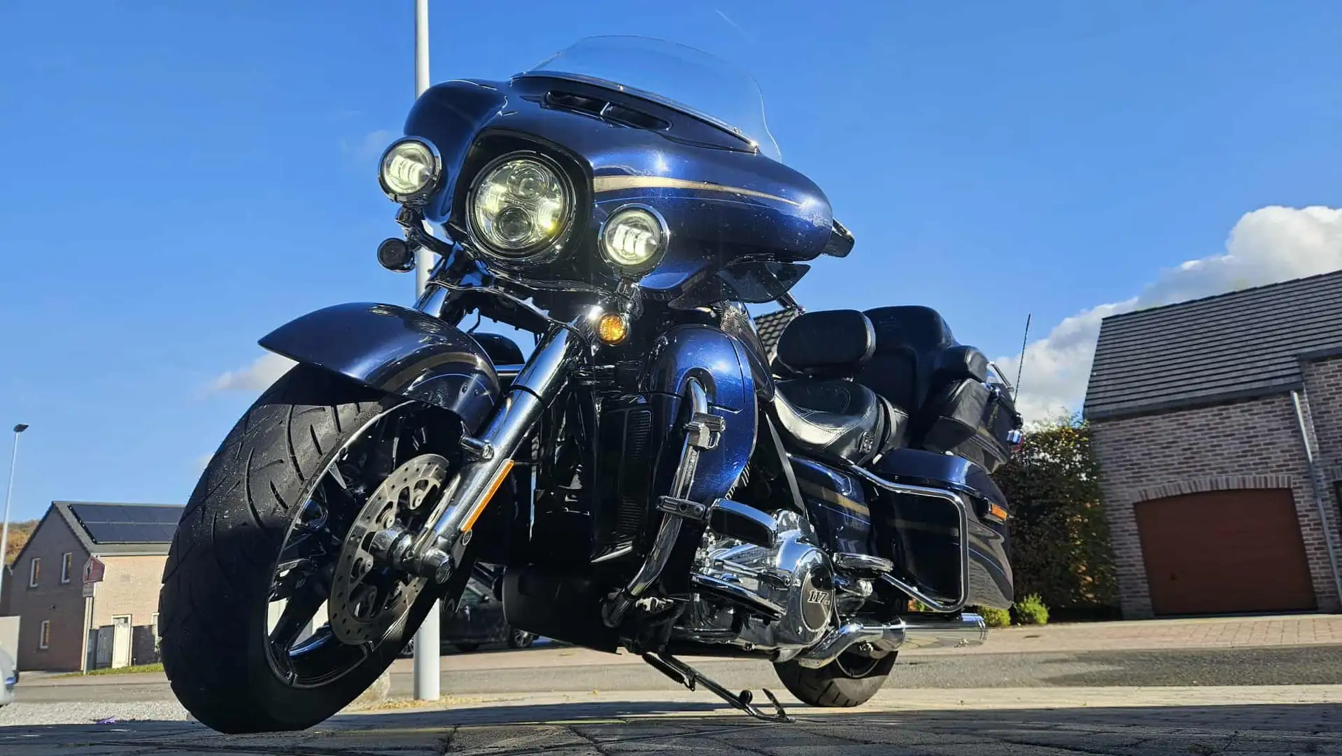Harley-Davidson Ultra Limited CVO 117 Bleu - 1