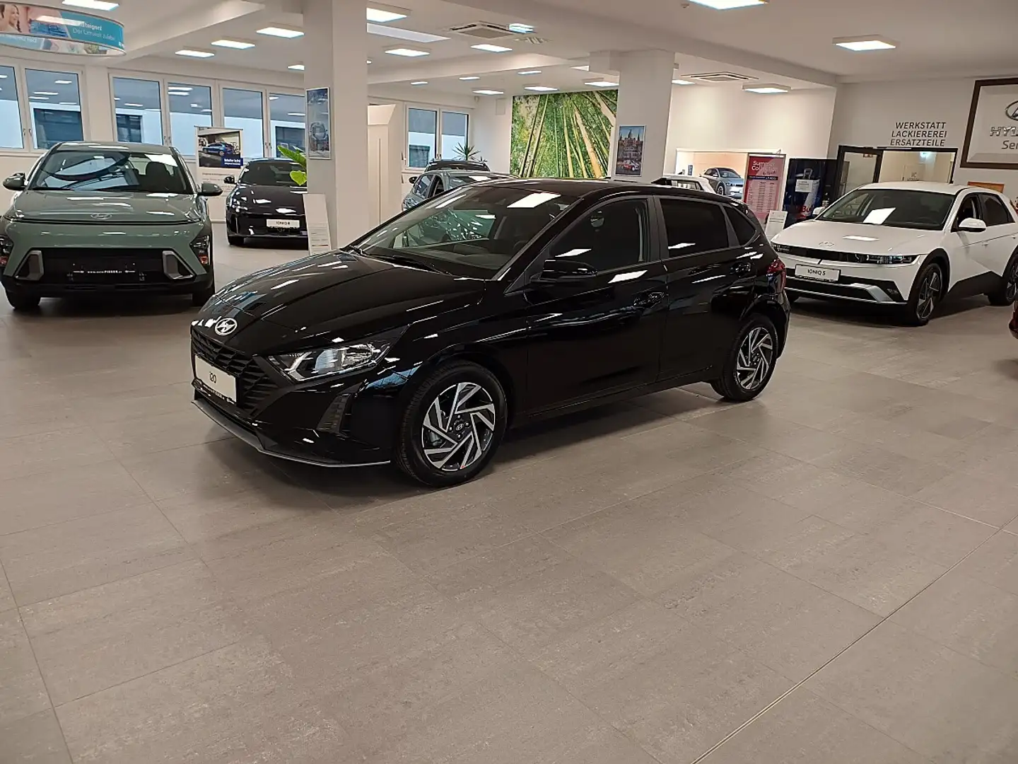 Hyundai i20 1,2 MPI Jubile *LED*Navi*Tempomat*Klima* Schwarz - 2