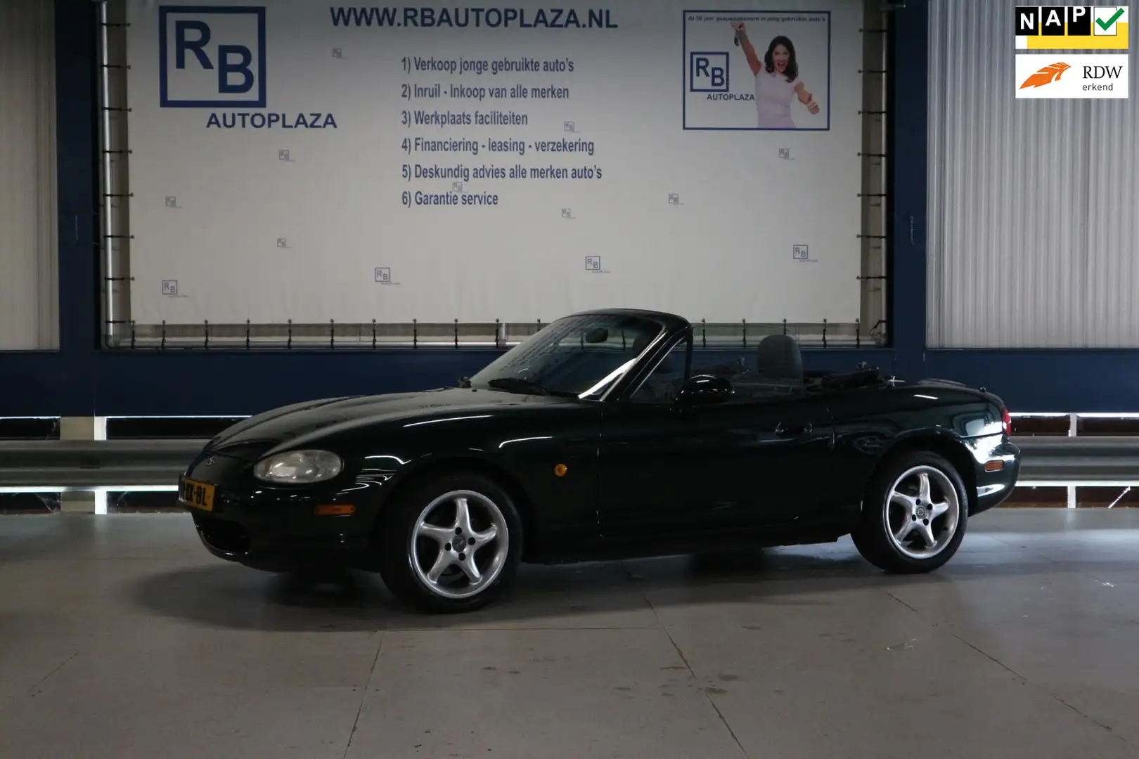Mazda MX-5 1.6i KEURIGE AUTO/ NW APK/ CABRIO Groen - 1