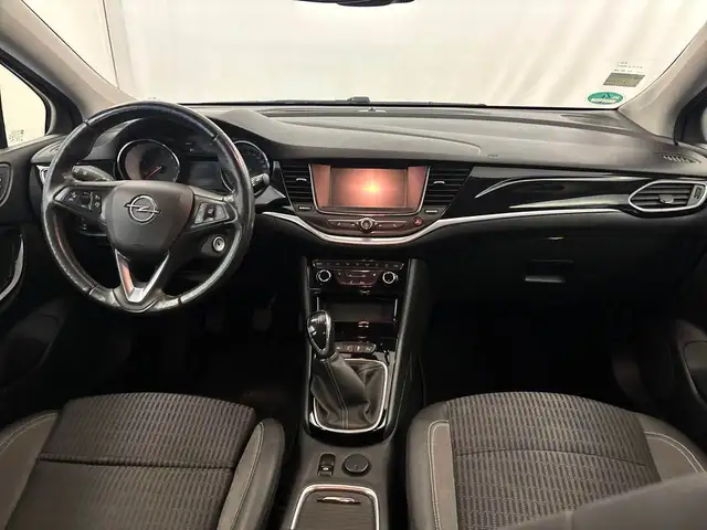Opel Astra view 9