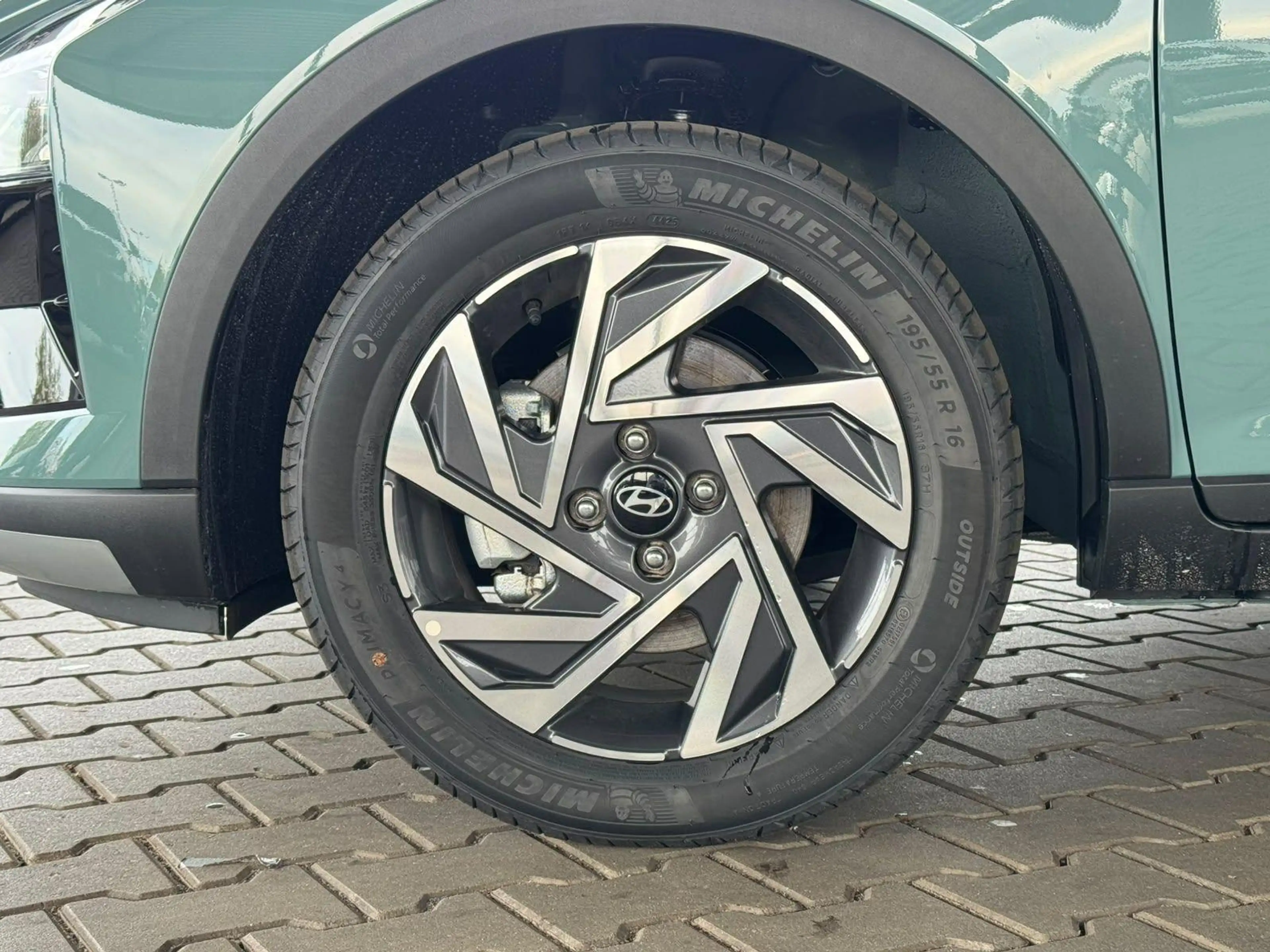 Hyundai BAYON Comfort Plus 1.0 T-GDI 7-DCT AT / Tempomat / Kamer — photo 10