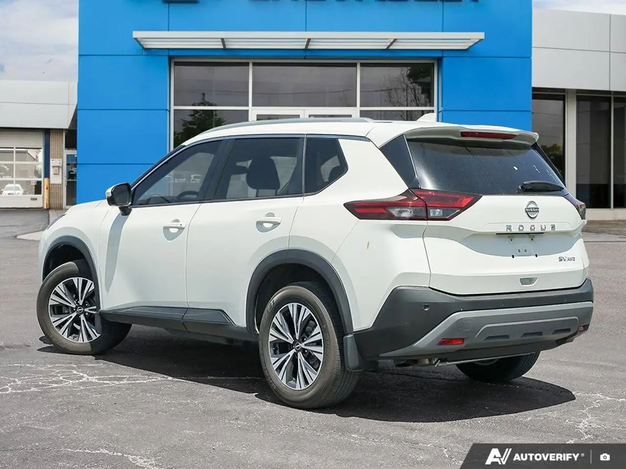Nissan Rogue снимка Nissan Rogue