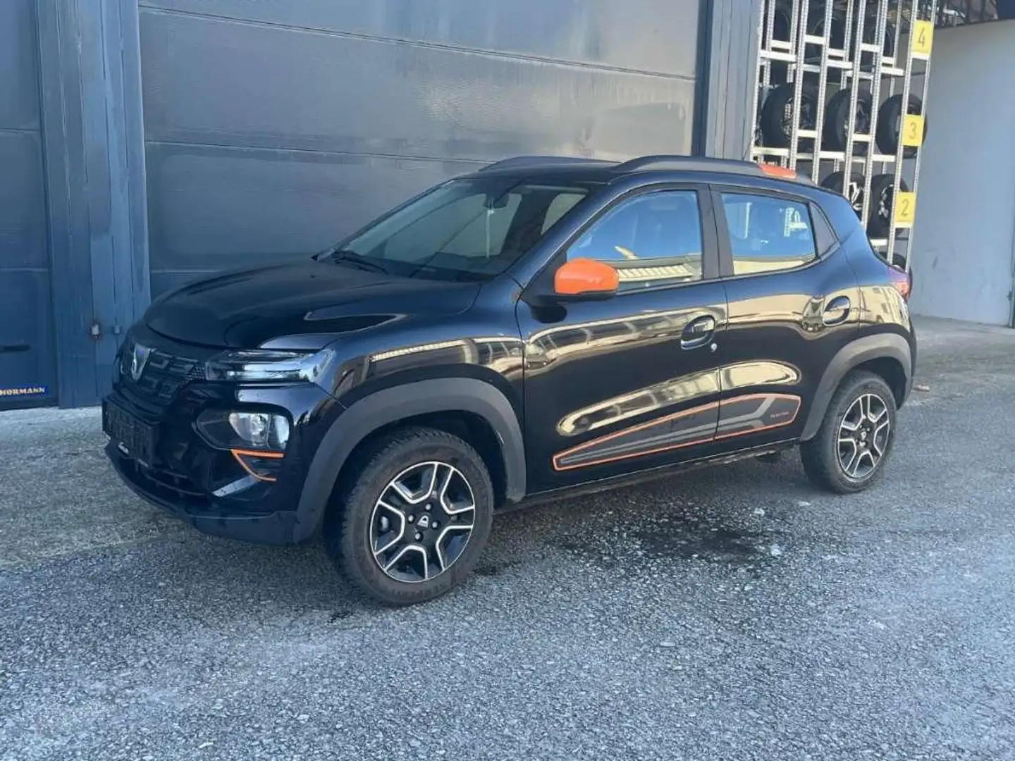 Dacia Spring Spring 26,8kWh Essential Essential Schwarz - 2
