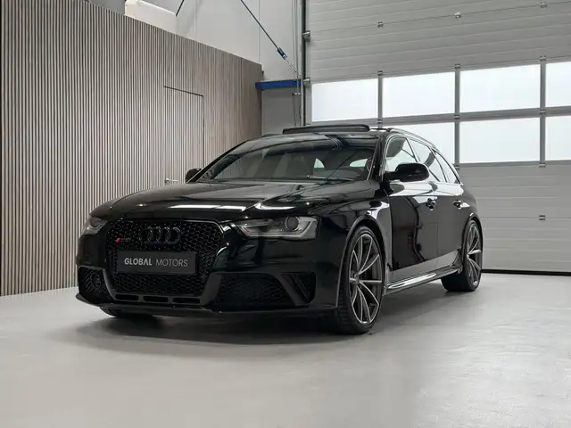 Audi RS4 A4 Avant 4.2 FSI Quattro - RS SCHAALSTOELEN - PANO