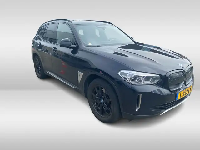 BMW Ix3 view 3