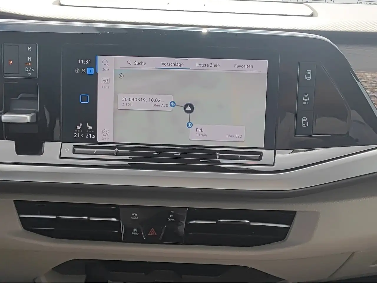Volkswagen T7 Multivan Style ACC Navi PanoDach Kamera 12