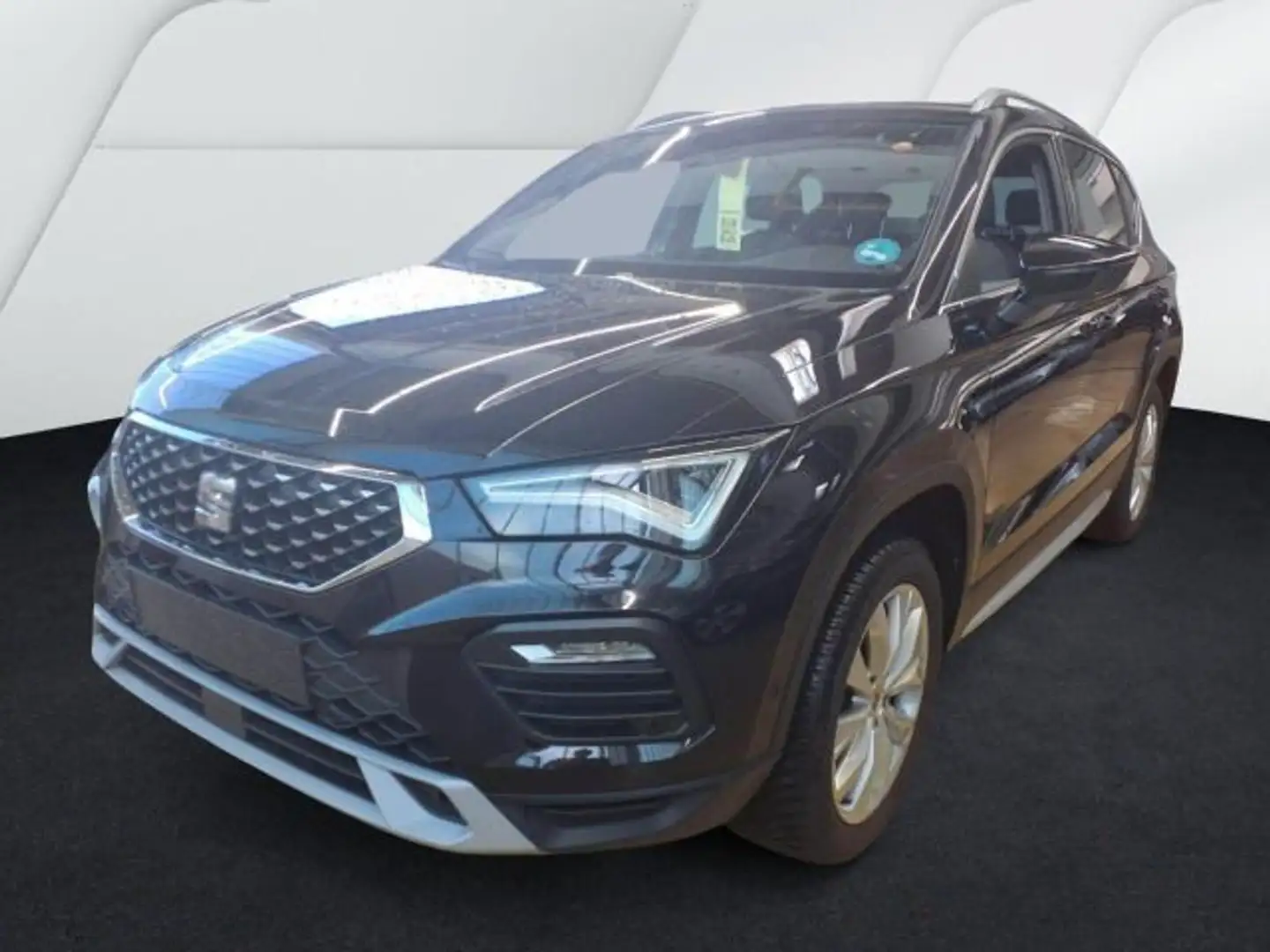 SEAT Ateca 1.5 TSI DSG Xperience Navi Kam ACC Virtual Schwarz - 2