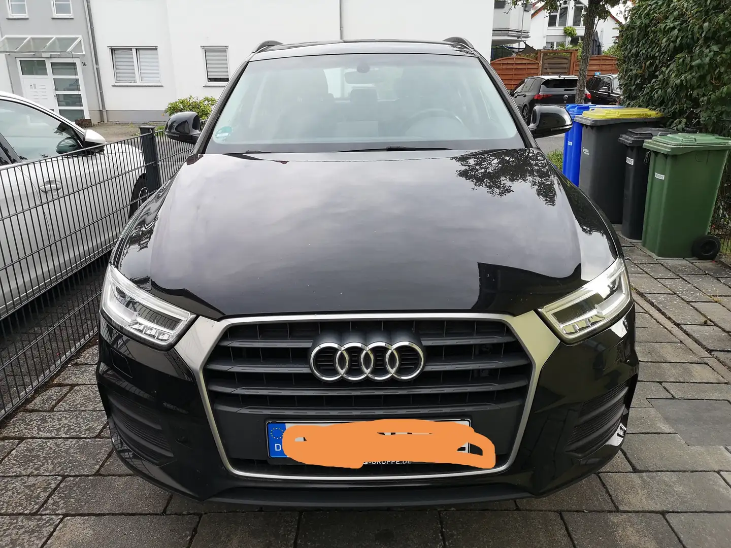 Audi Q3 Q3 2.0 TDI Schwarz - 1