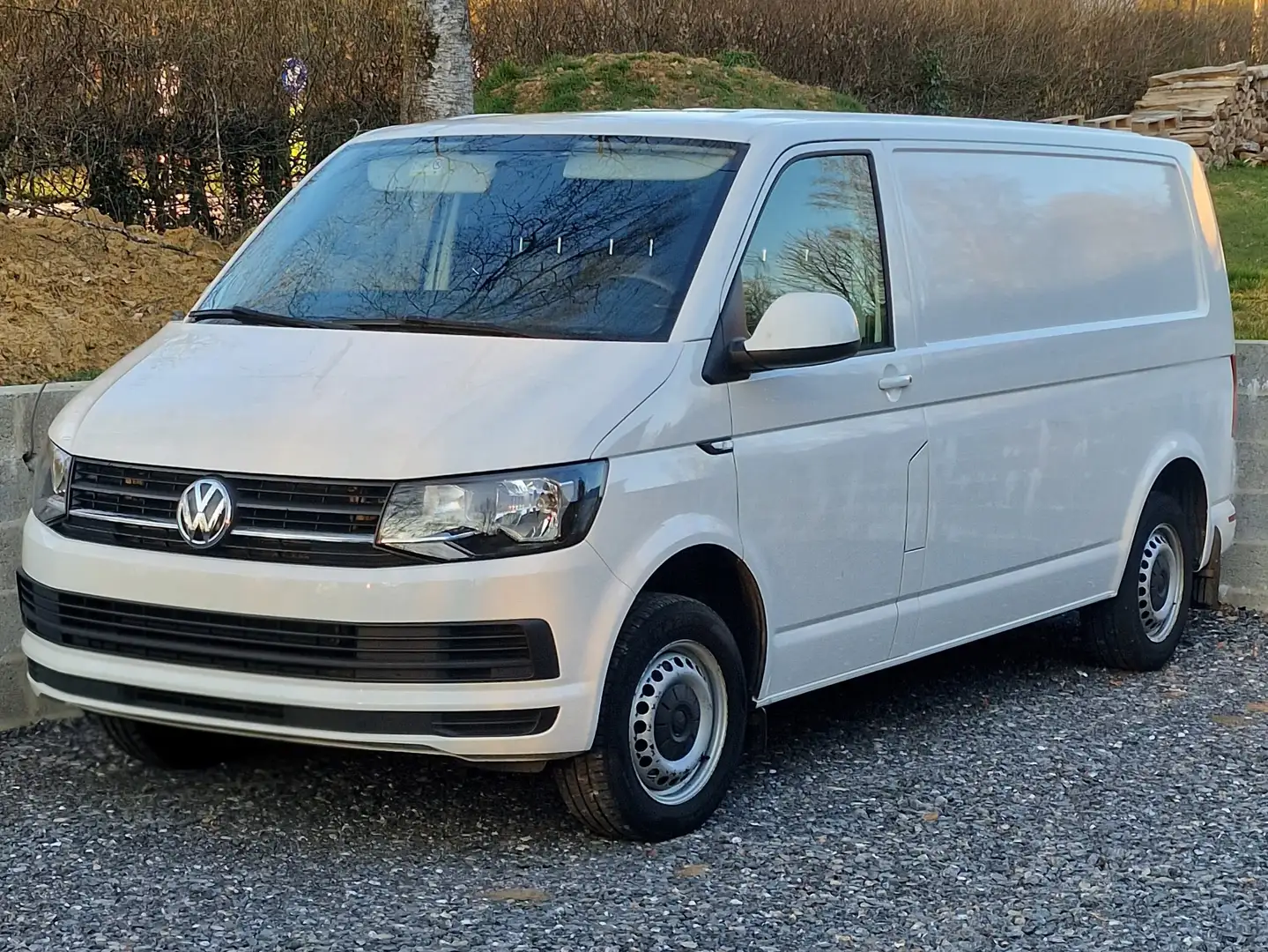 Volkswagen T6 Transporter 2.0 TDi SCR BMT DSG Blanc - 2