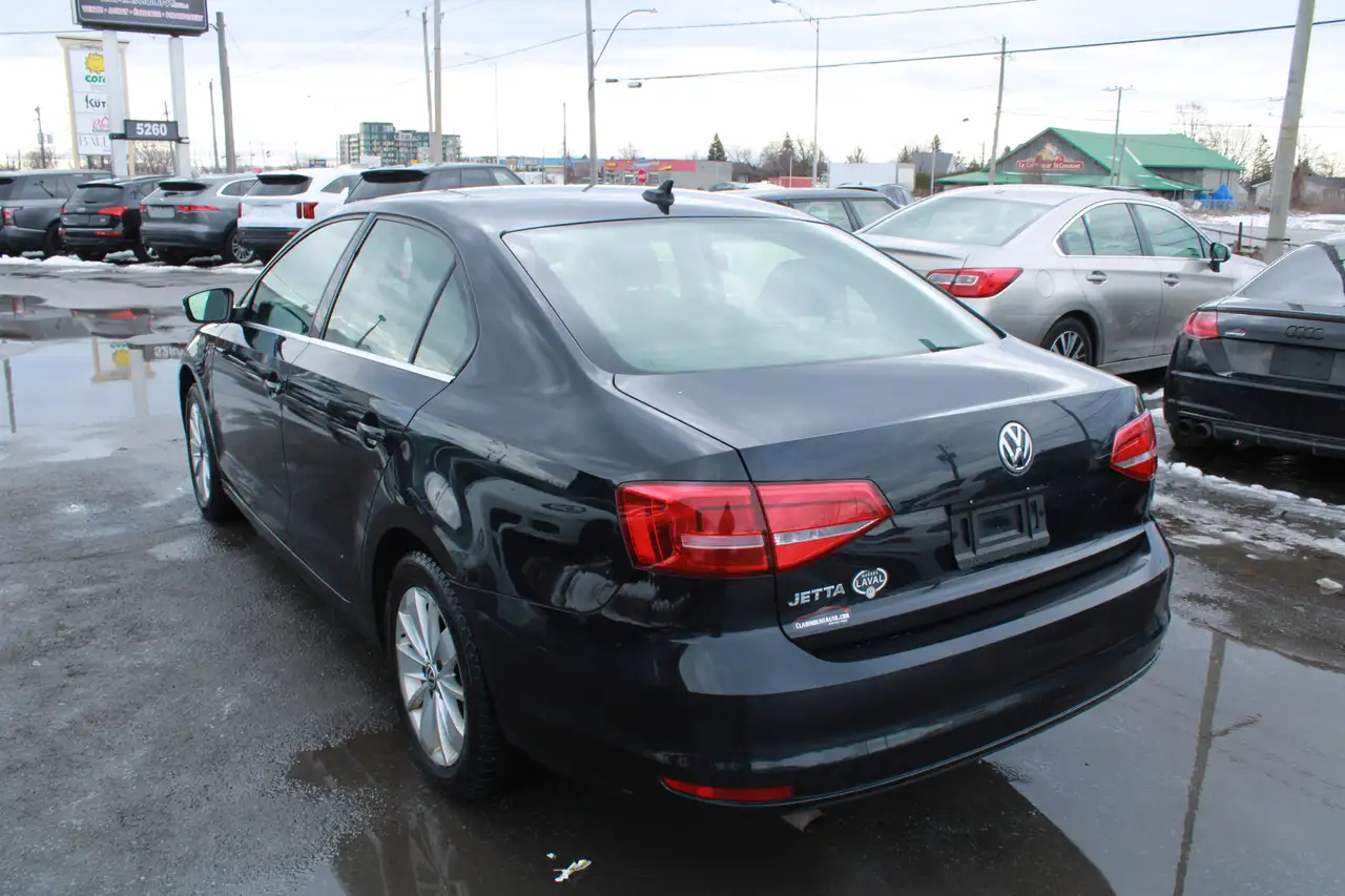 Volkswagen Jetta снимка Volkswagen Jetta