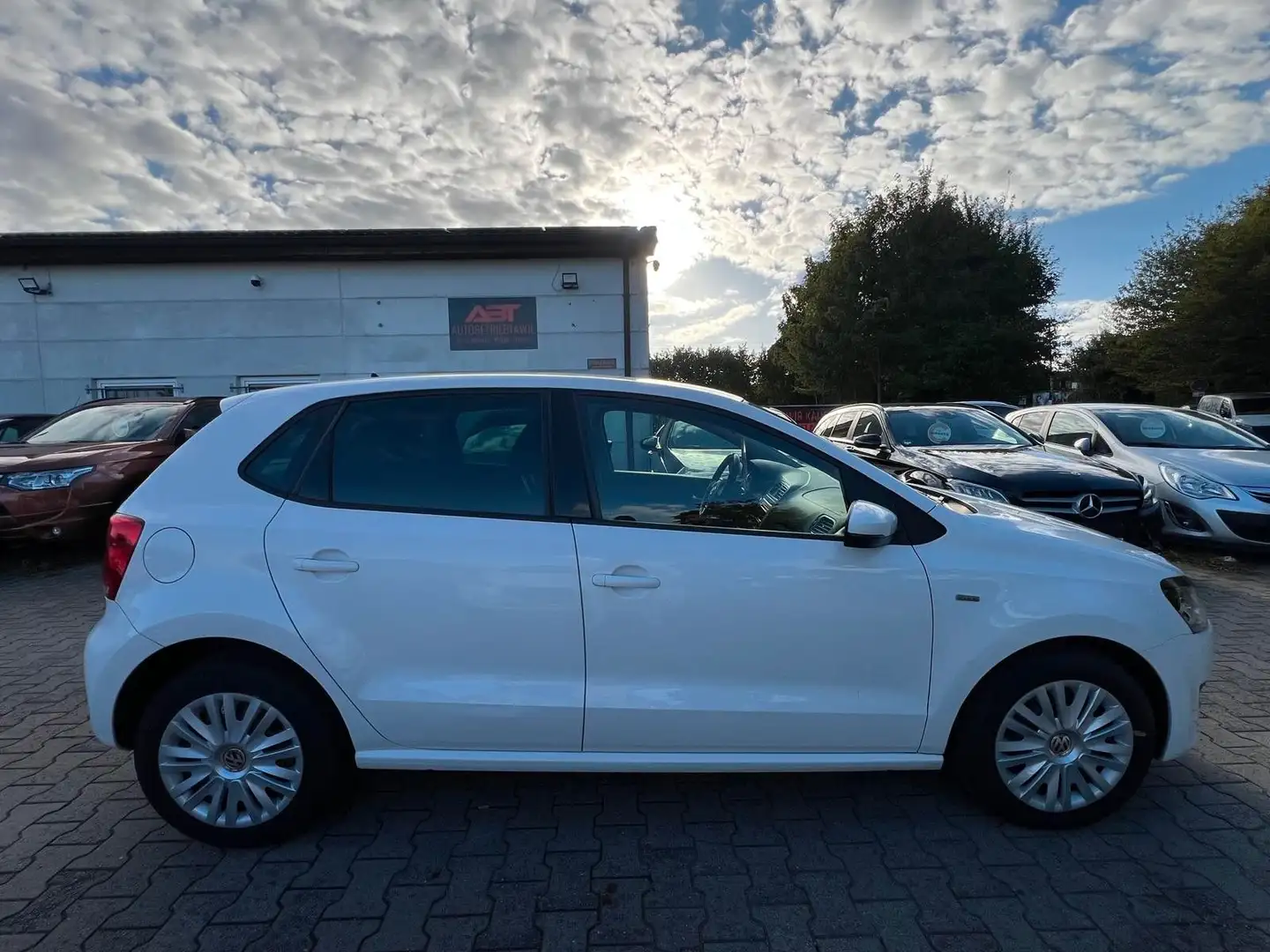 Volkswagen Polo V 1.2 Life, TÜV NEU, Klima, PDC, 2.Hand Weiß - 2