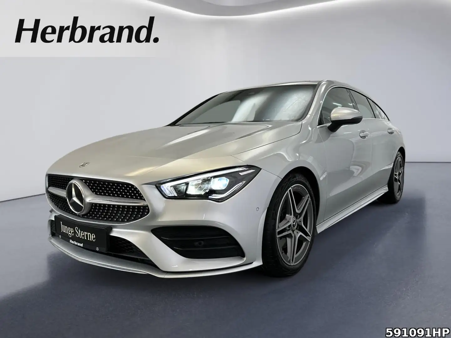 Mercedes-Benz CLA 220 d AMG Line CarPlay LED Silber - 1