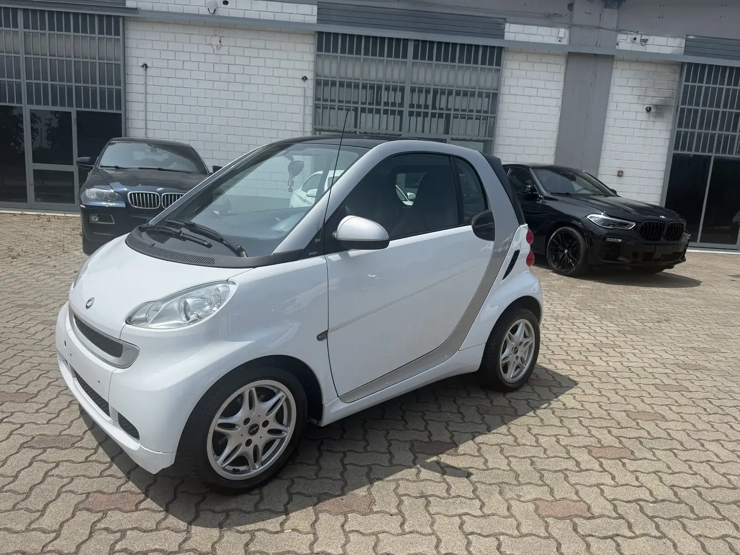 smart forTwo 1.0 mhd bianca lim 70cv Bianco - 2