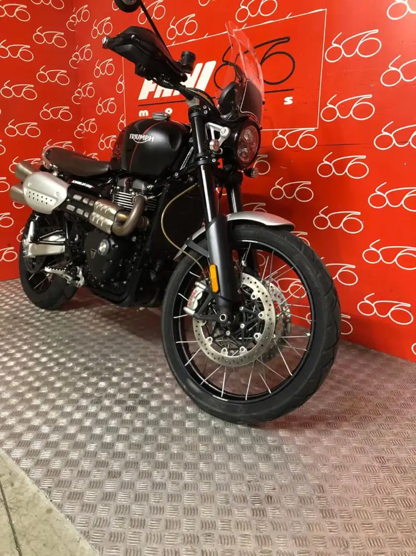 Triumph Scrambler 1200 X Nero - 2
