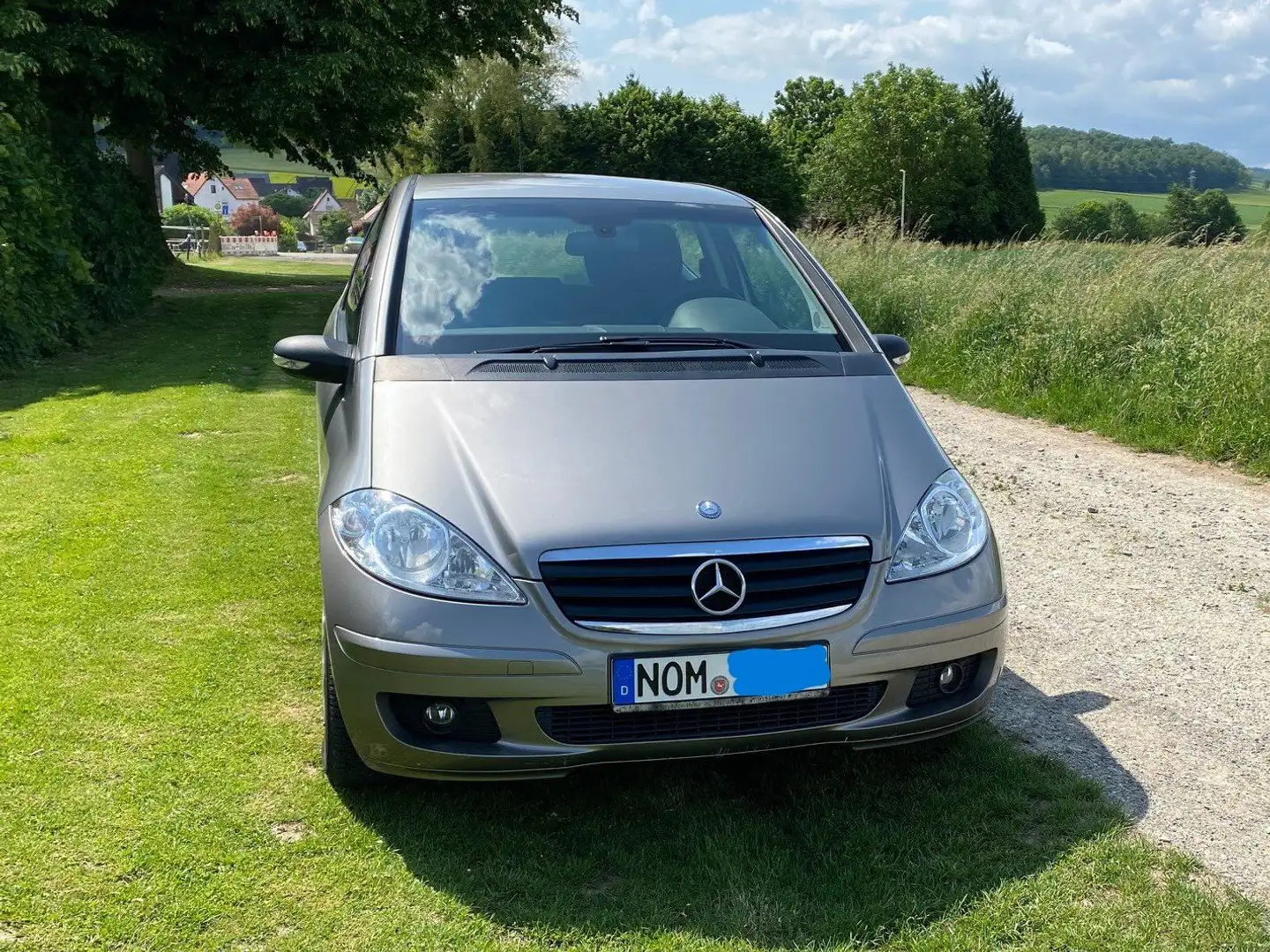 Mercedes-Benz A 150 A-Klasse  3-Türer Autotronic Avantgarde Grau - 2
