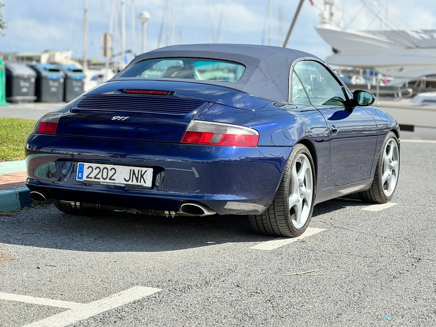 Porsche 911 996 Carrera Cabrio Blau - 1