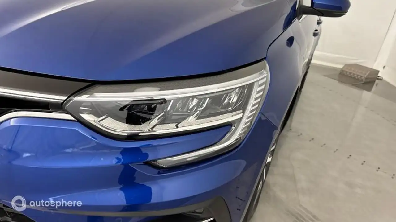 Renault Megane Citadine 5 portes — photo 17