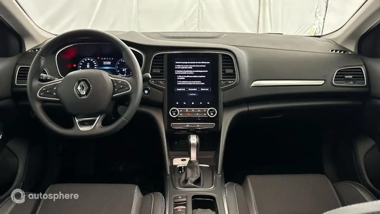 Renault Megane Citadine 5 portes — photo 11