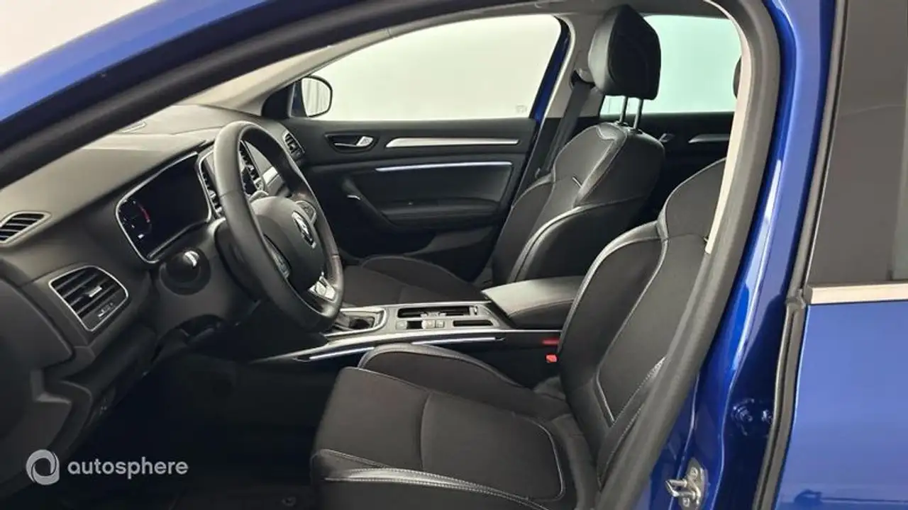 Renault Megane Citadine 5 portes — photo 12