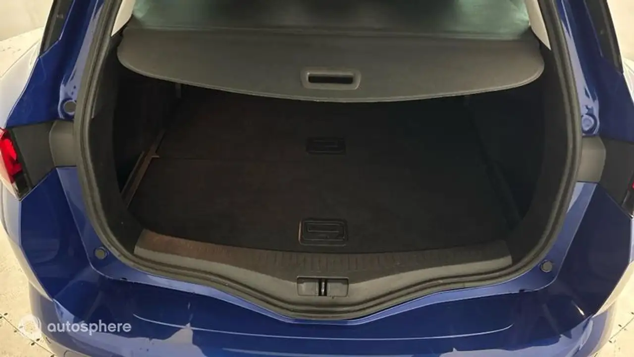 Renault Megane Citadine 5 portes — photo 14