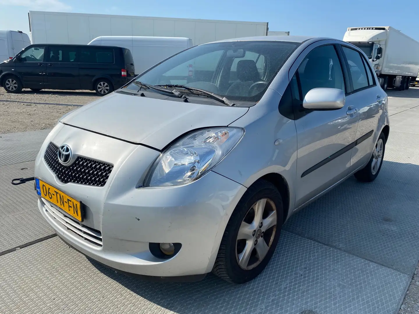 Toyota Yaris 2006 * 1.3 VVTi Luna MMT * AIRCO * AUTOMAAT * KEYL Grijs - 1