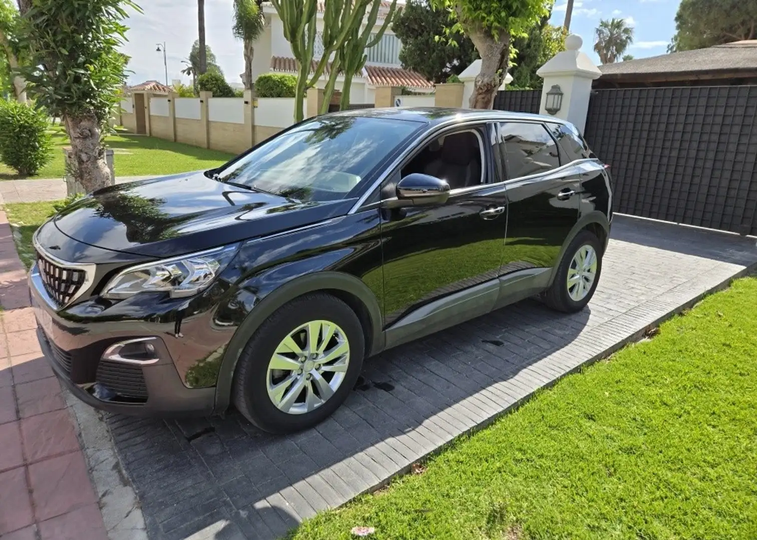 Peugeot 3008 1.6 BlueHDi Style EAT6 120 Noir - 2