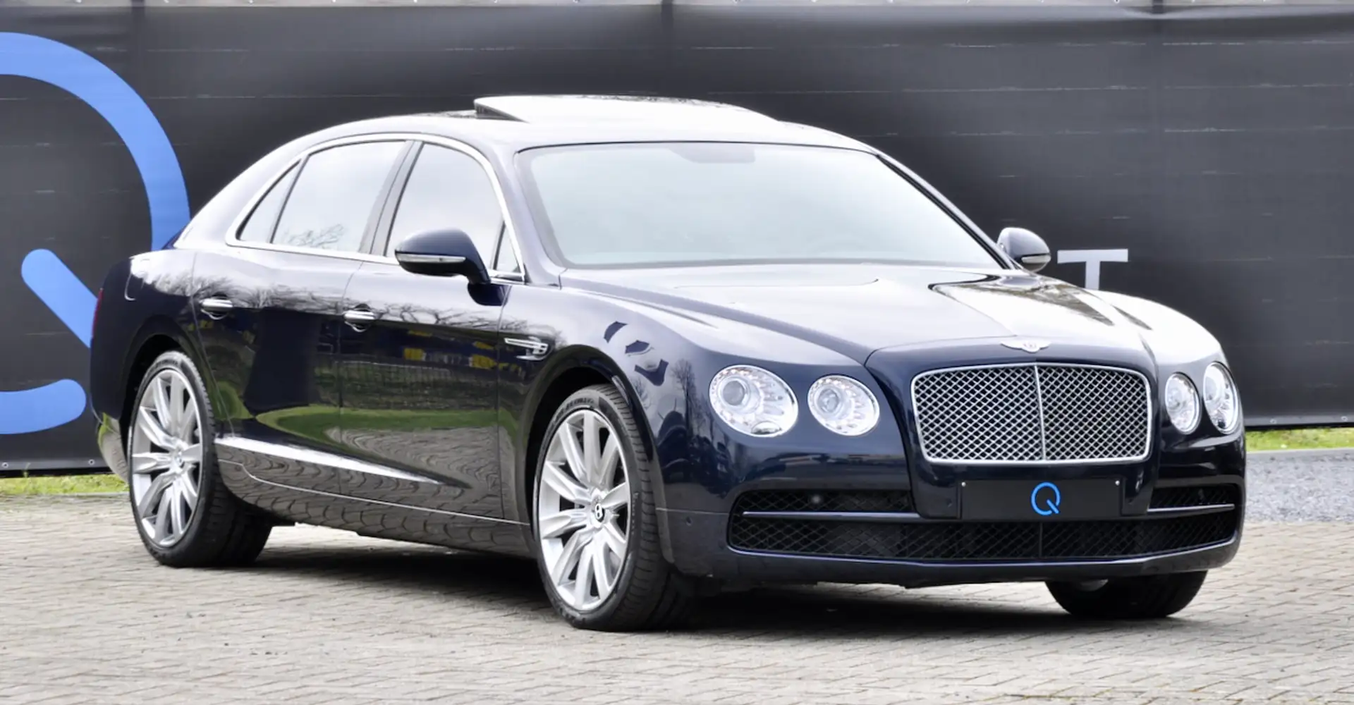 Bentley Flying Spur 4.0 V8 MULLINER FULL HISTORY Blau - 1