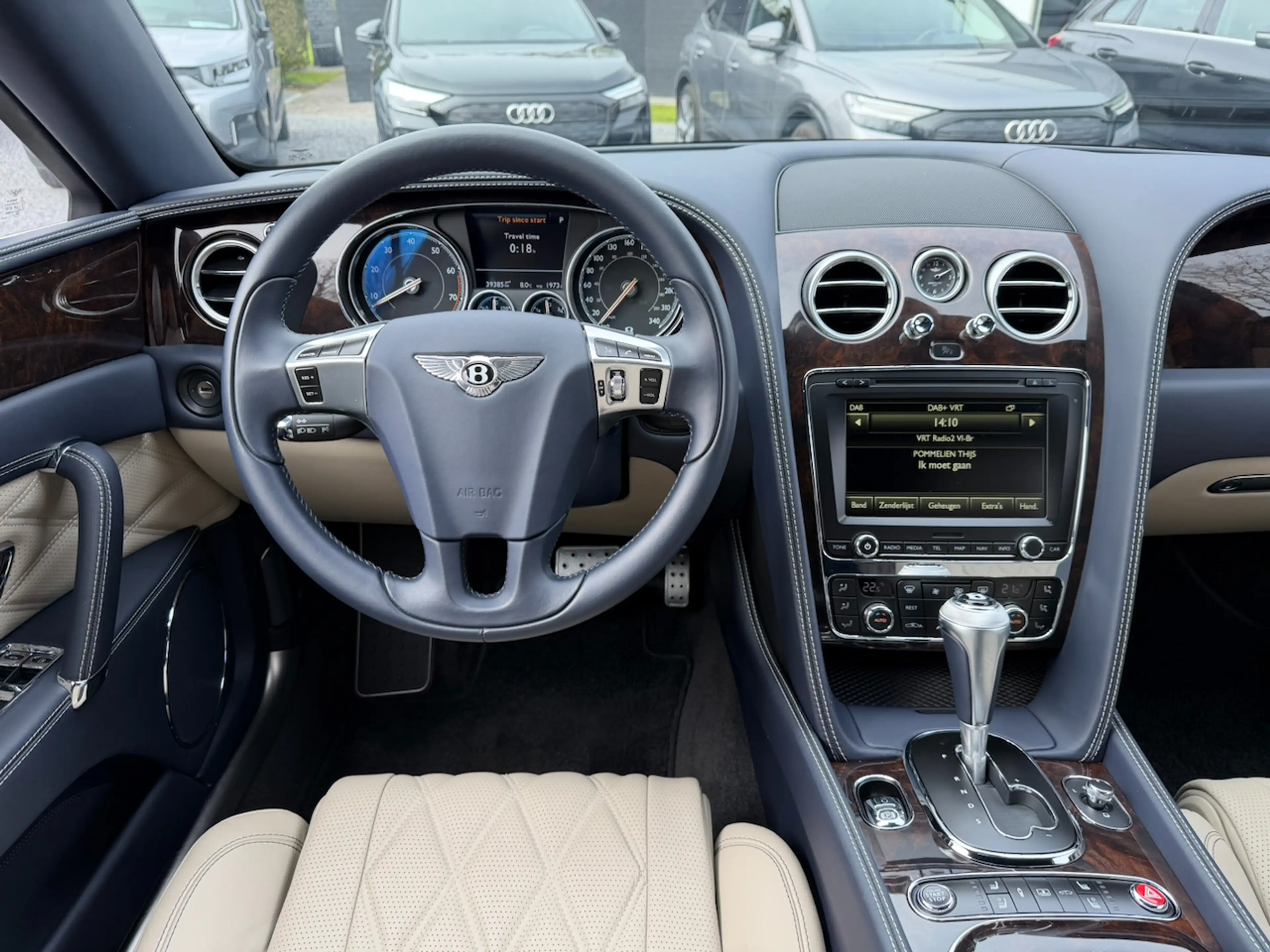 Bentley Flying Spur 4.0 V8 MULLINER FULL HISTORY — photo 7