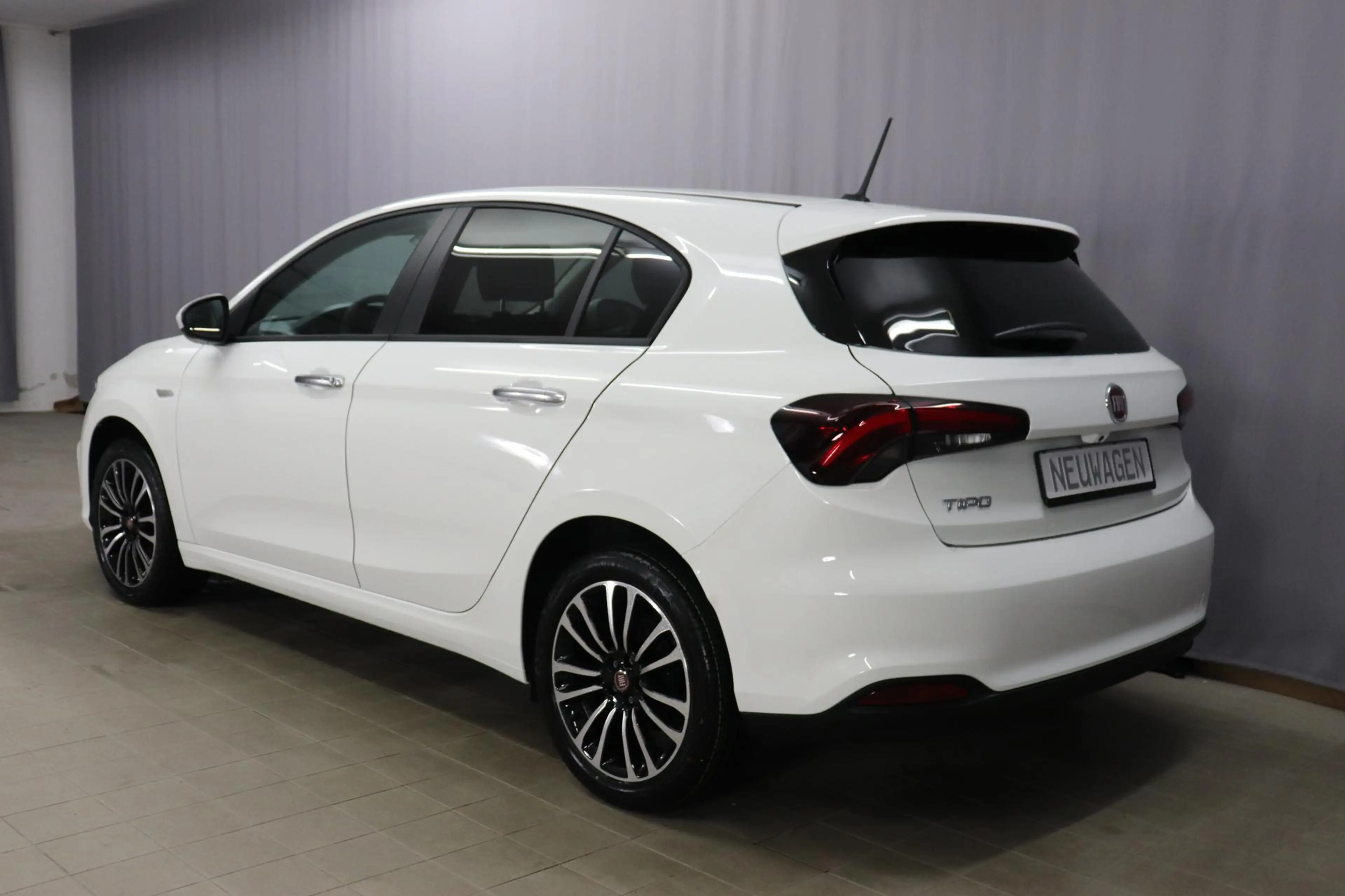 Fiat Tipo 5-Türer CITY LIFE 1.0 T3 74kW Navigationssystem... — photo 4