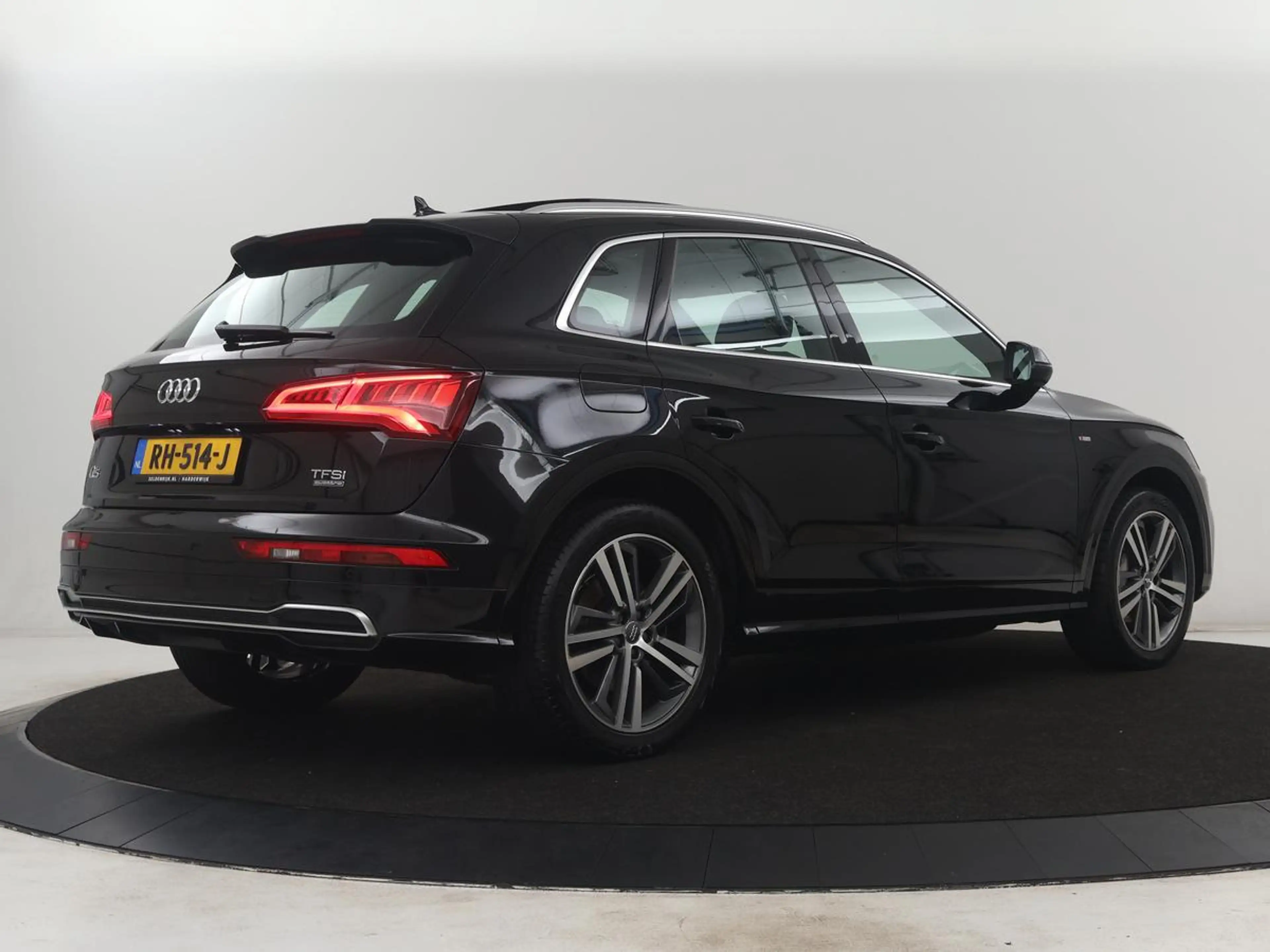 Audi Q5 2.0 TFSI quattro S-Line Launch Edition | Panoramad — photo 48