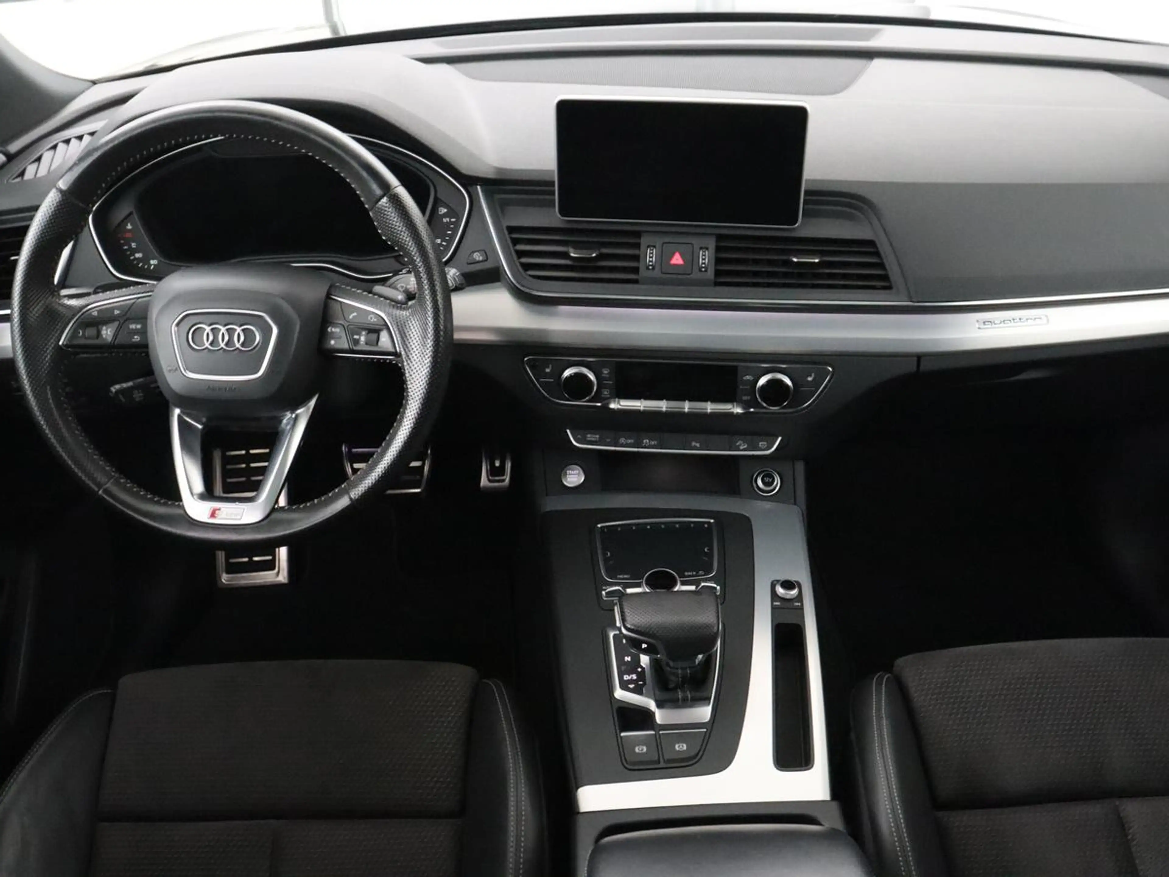 Audi Q5 2.0 TFSI quattro S-Line Launch Edition | Panoramad — photo 7