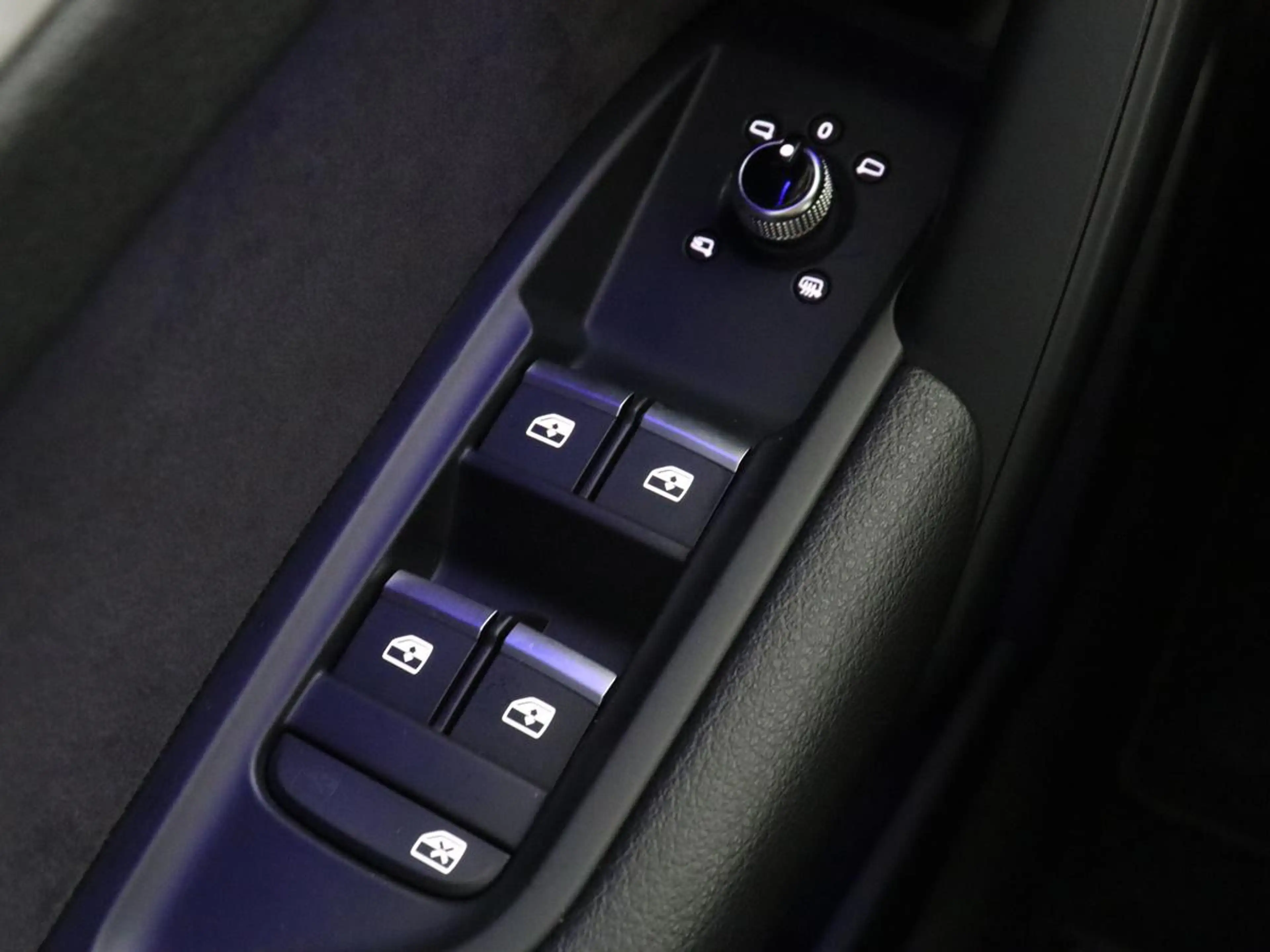 Audi Q5 2.0 TFSI quattro S-Line Launch Edition | Panoramad — photo 45