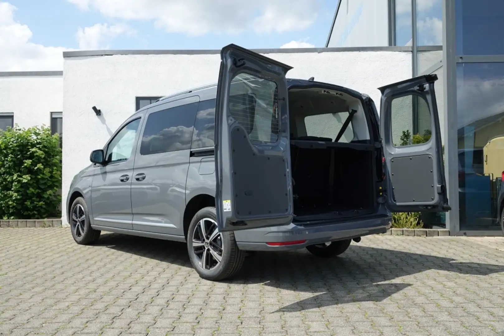 Volkswagen Caddy Maxi STYLE Hecktüren/Standhzg UPE 53500EUR Gris - 1