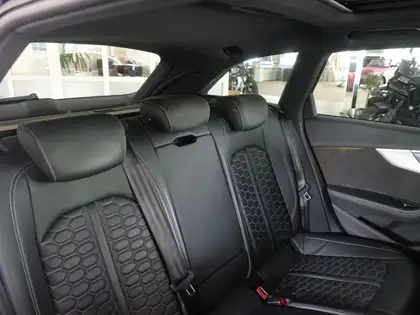 Annonce voiture d'occasion Audi RS4 - CARADIZE