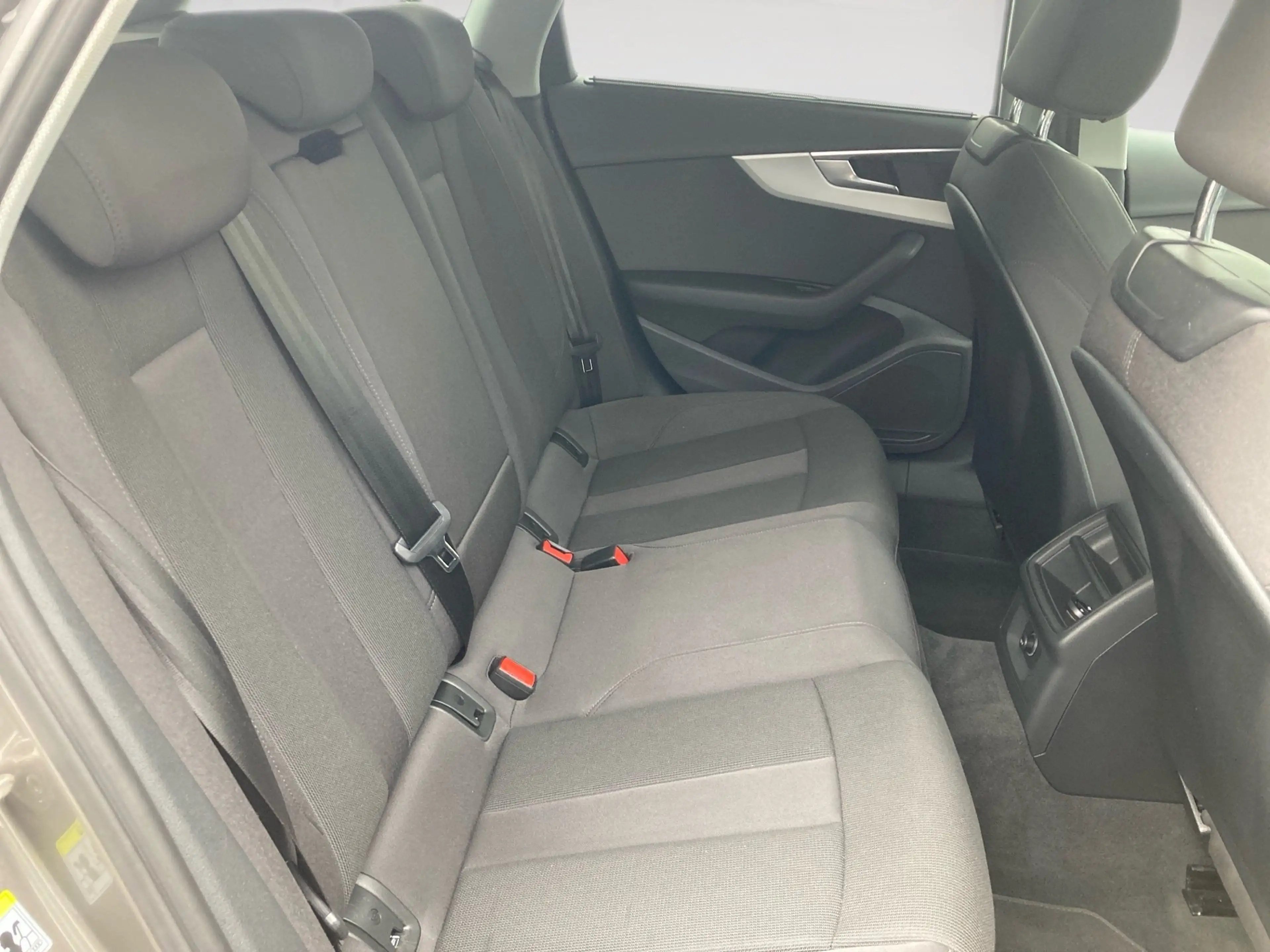 Audi A4 allroad 40TDI 204PS QUATTRO VIRTUAL.SHZG.2xPDC — photo 10