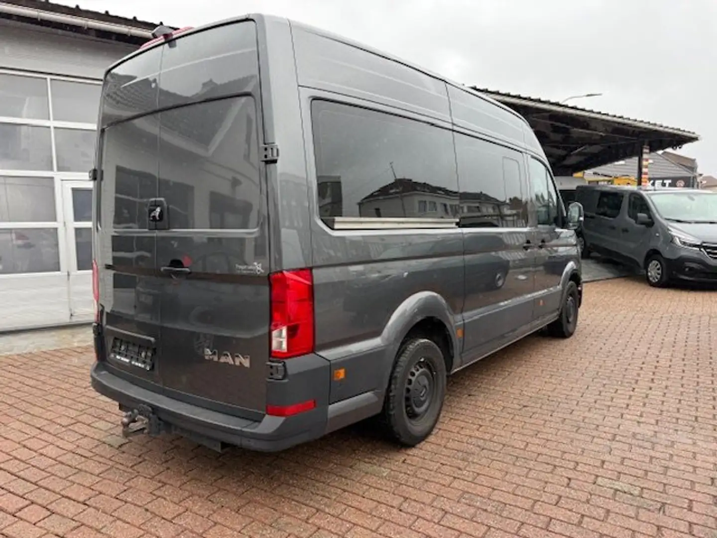 MAN TGE 3.180 minibus 9 places,automatique, airco, euro 6d Gris - 2