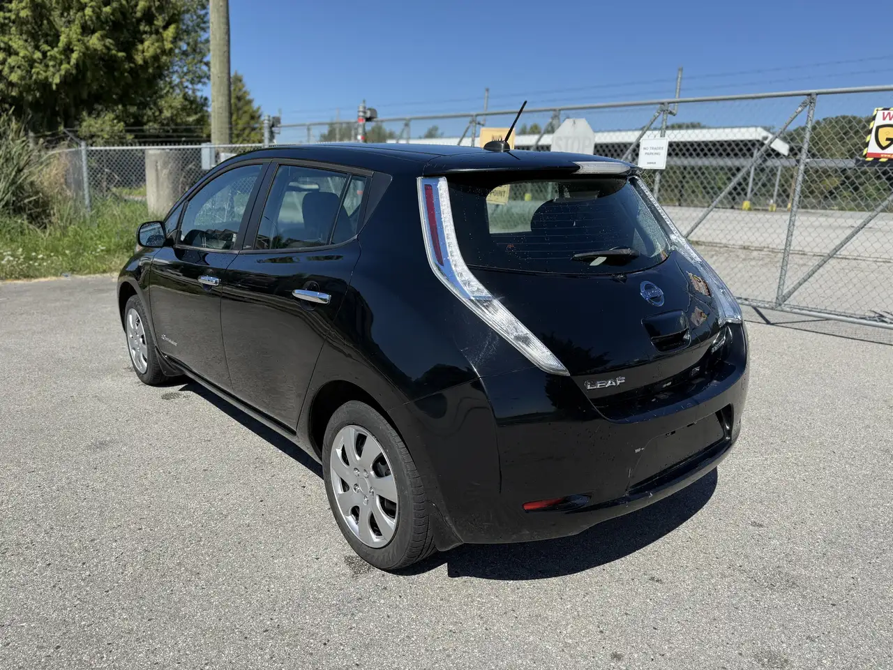 Nissan Leaf снимка Nissan Leaf