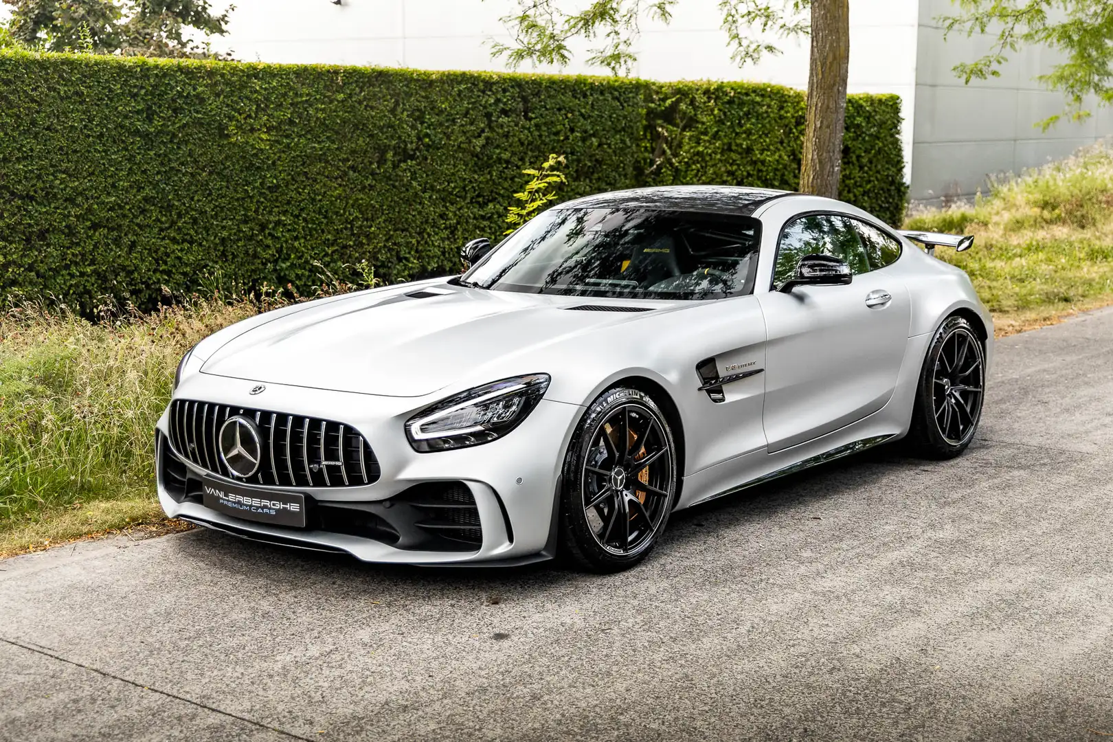 mercedes-benz amg gt