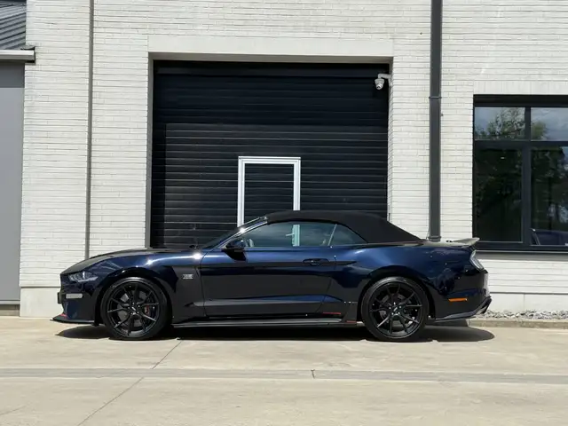 Ford Mustang view 8