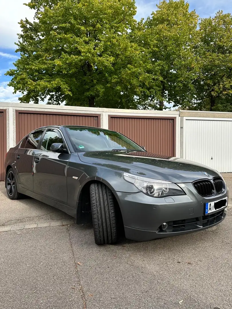 BMW 530 530i Grau - 1