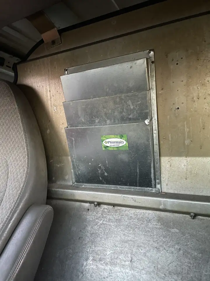 GMC Savana снимка GMC Savana