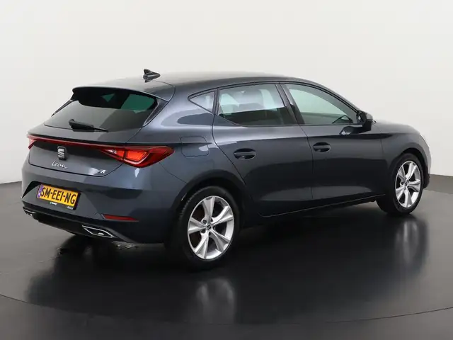 Seat Leon view 5