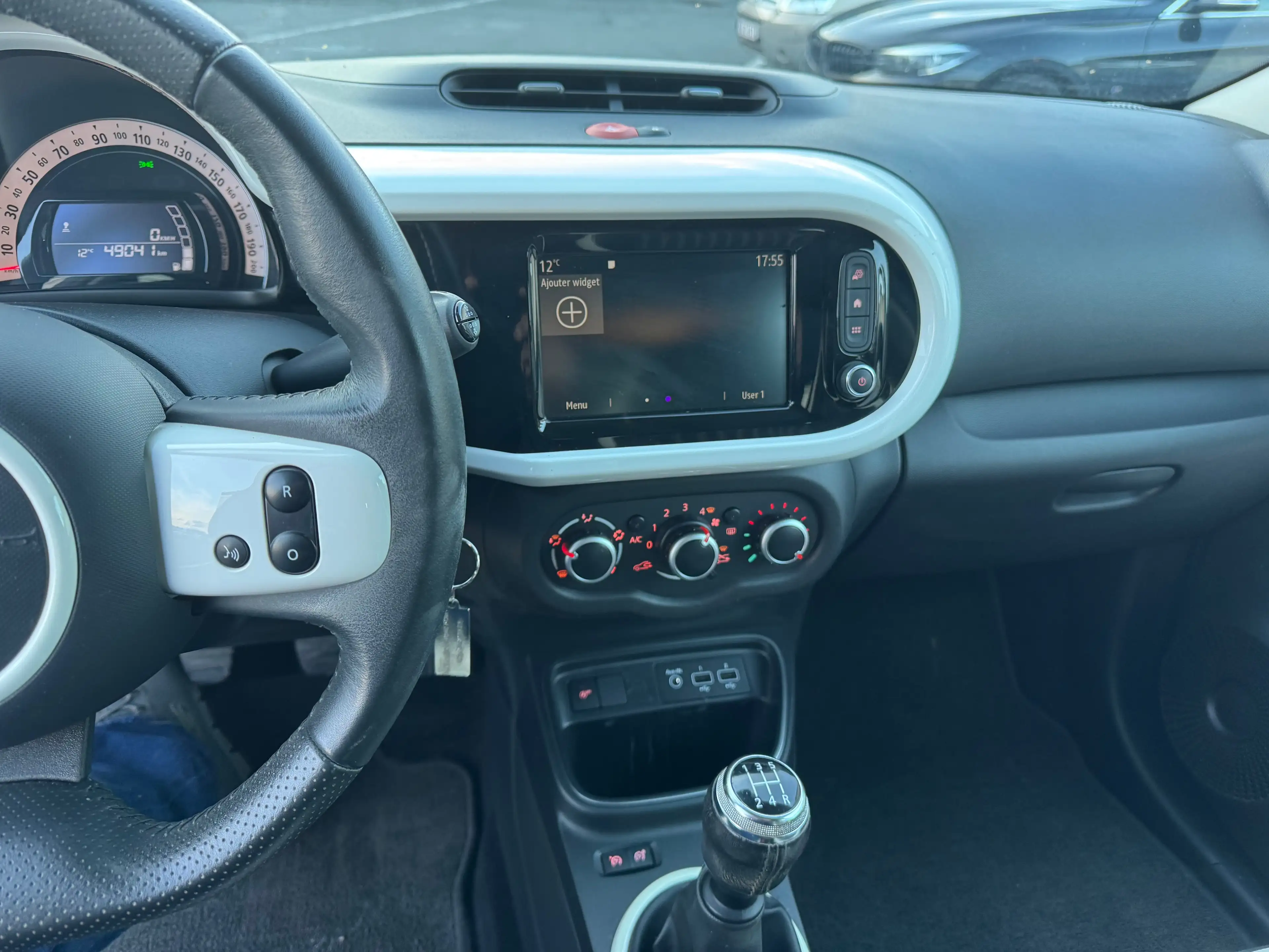 Renault Twingo Twingo 1.0i  SÉRIE SPÉCIALE — photo 12