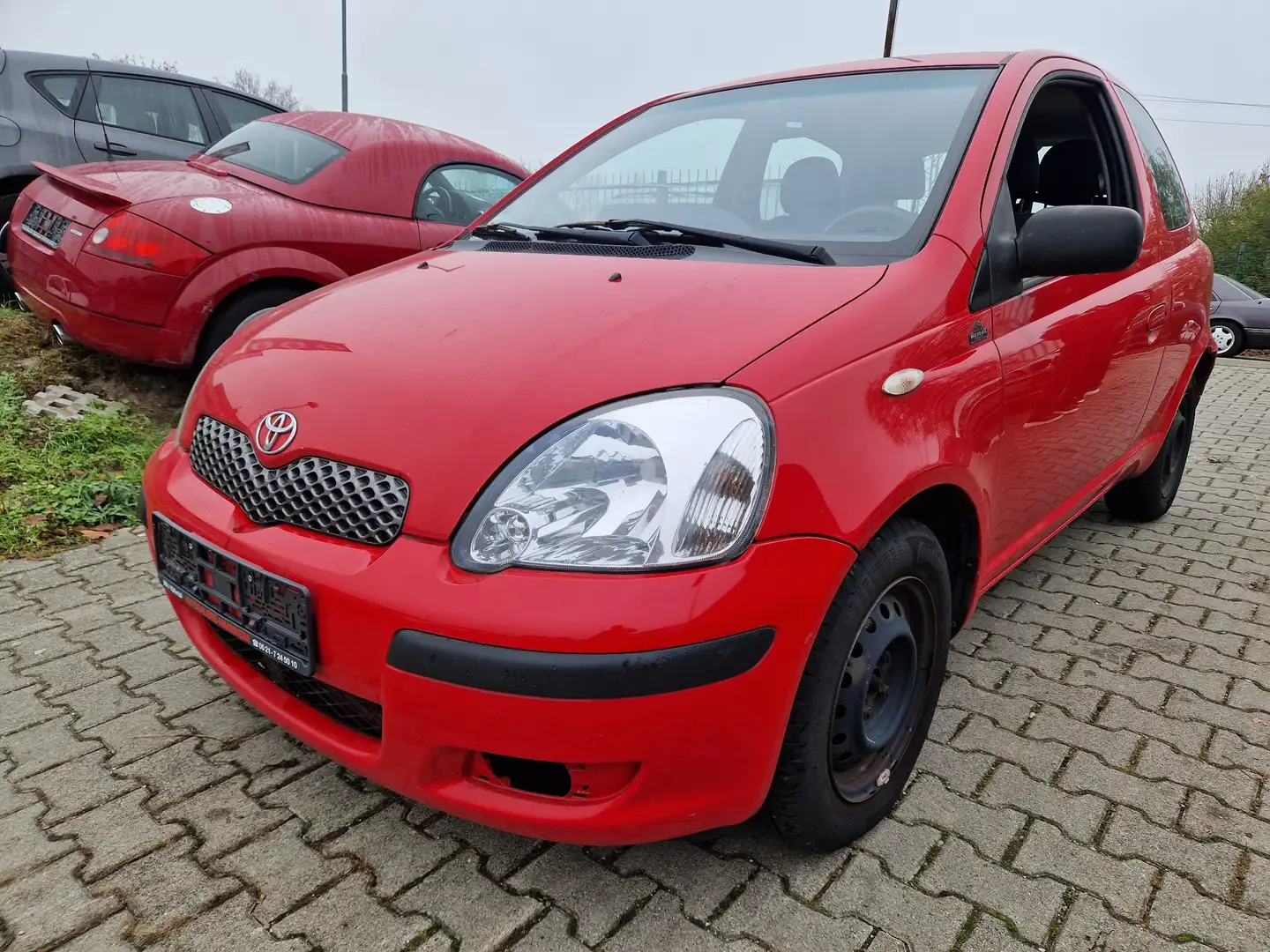 Toyota Yaris 1.0 C Rot - 1