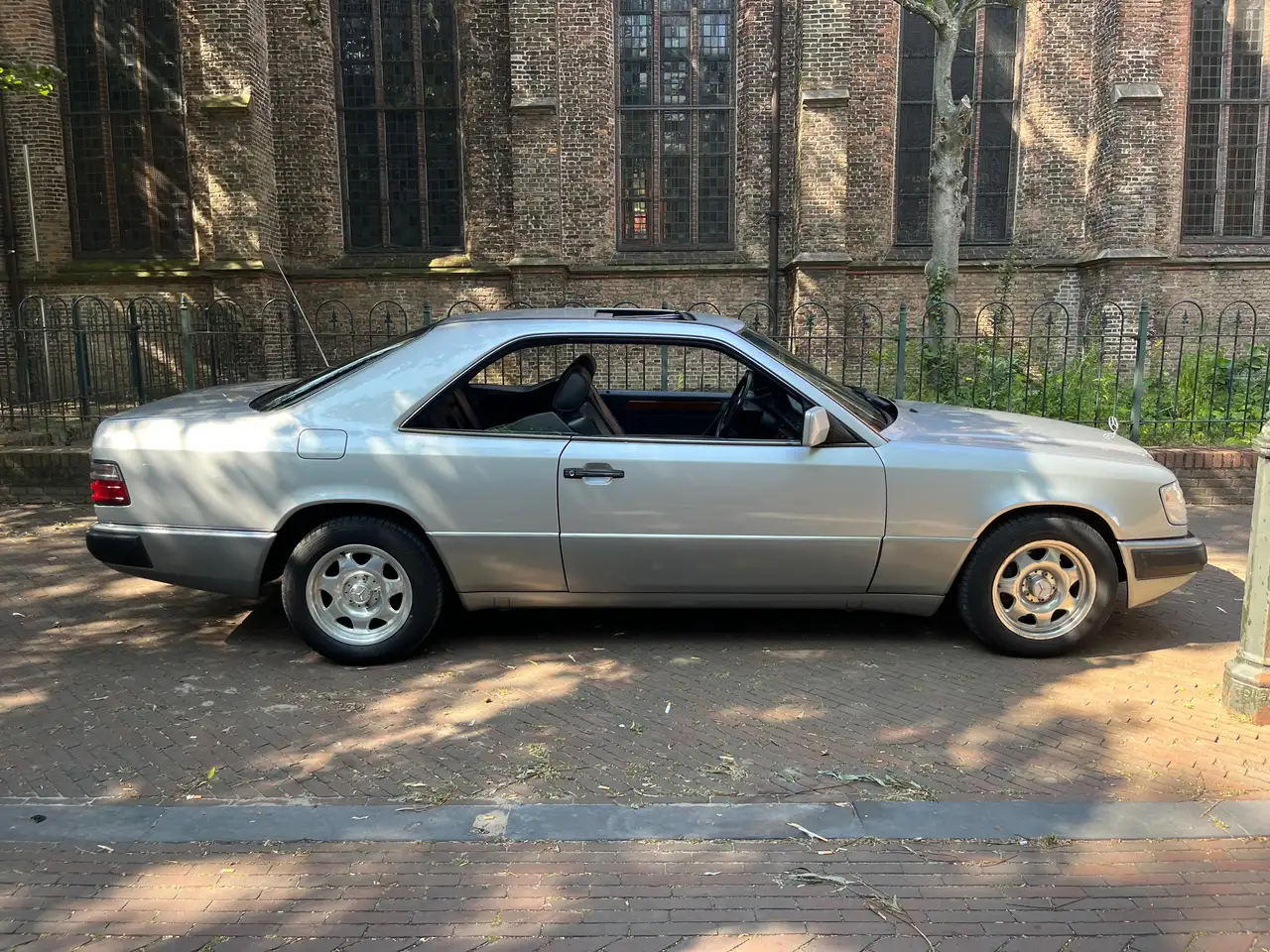 Mercedes-Benz CE 300, foto 1