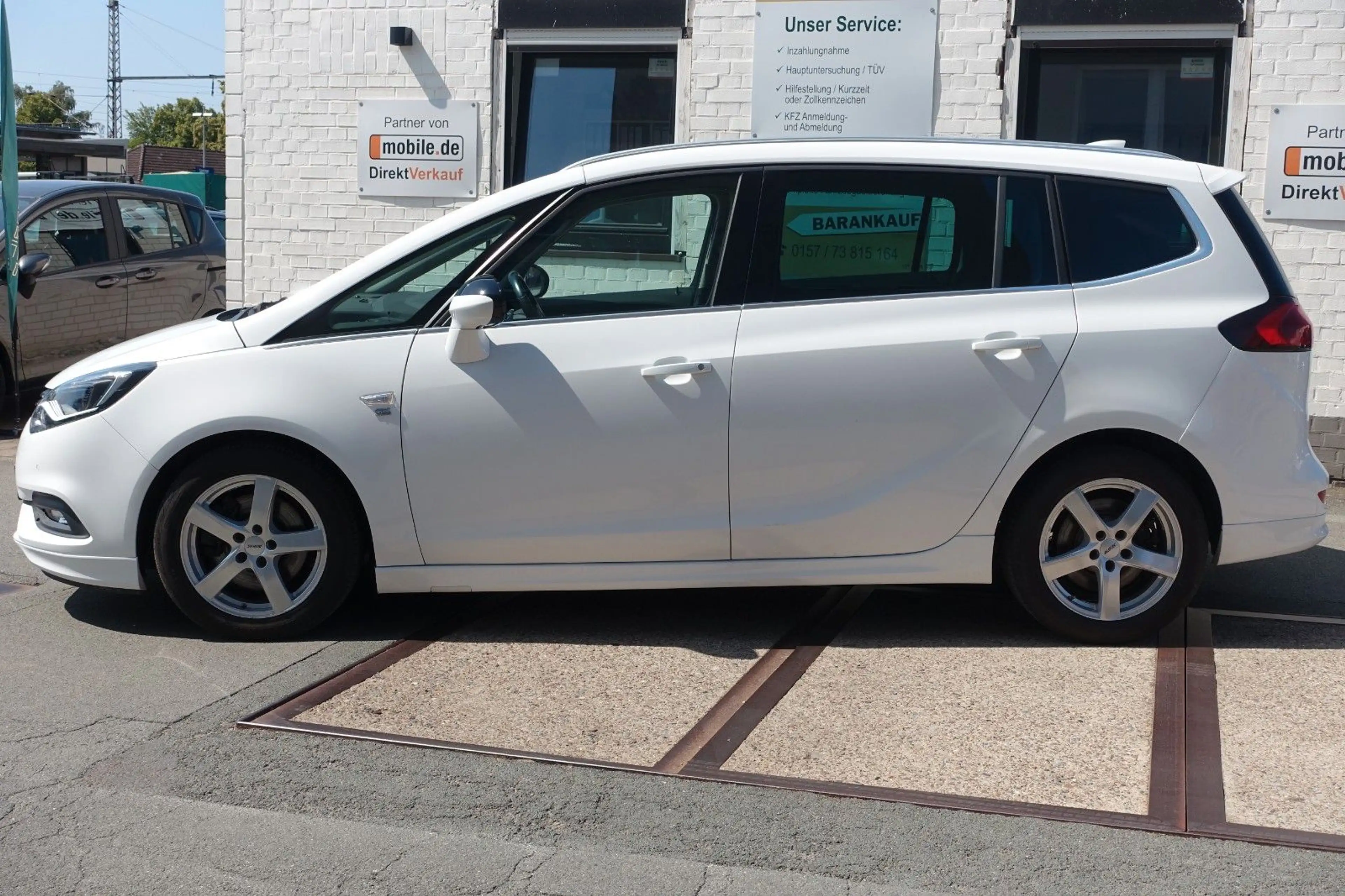 Opel Zafira Tourer *INNOVATION*OPC-LINE*AUTOMATIK*AHK* — photo 6